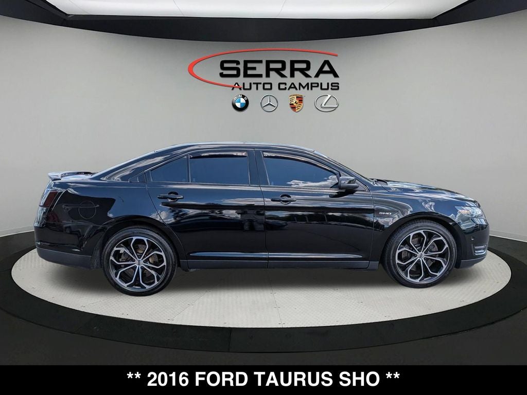 2016 Ford Taurus SHO