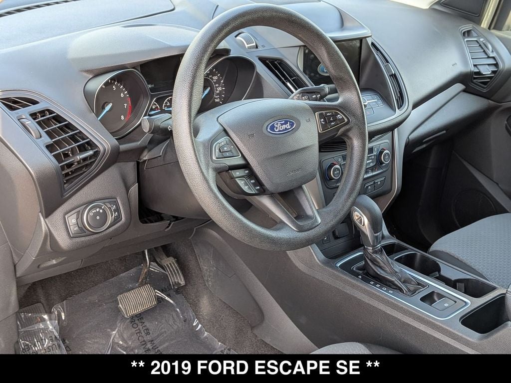Used 2019 Ford Escape SE with VIN 1FMCU9GDXKUA97617 for sale in Okemos, MI