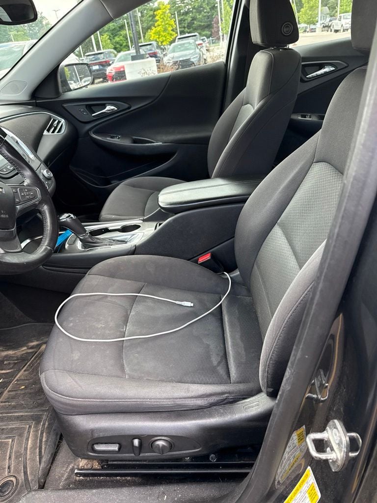 2017 Chevrolet Malibu LT 1LT