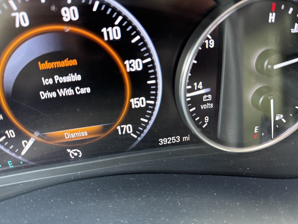 2017 Buick LaCrosse Essence