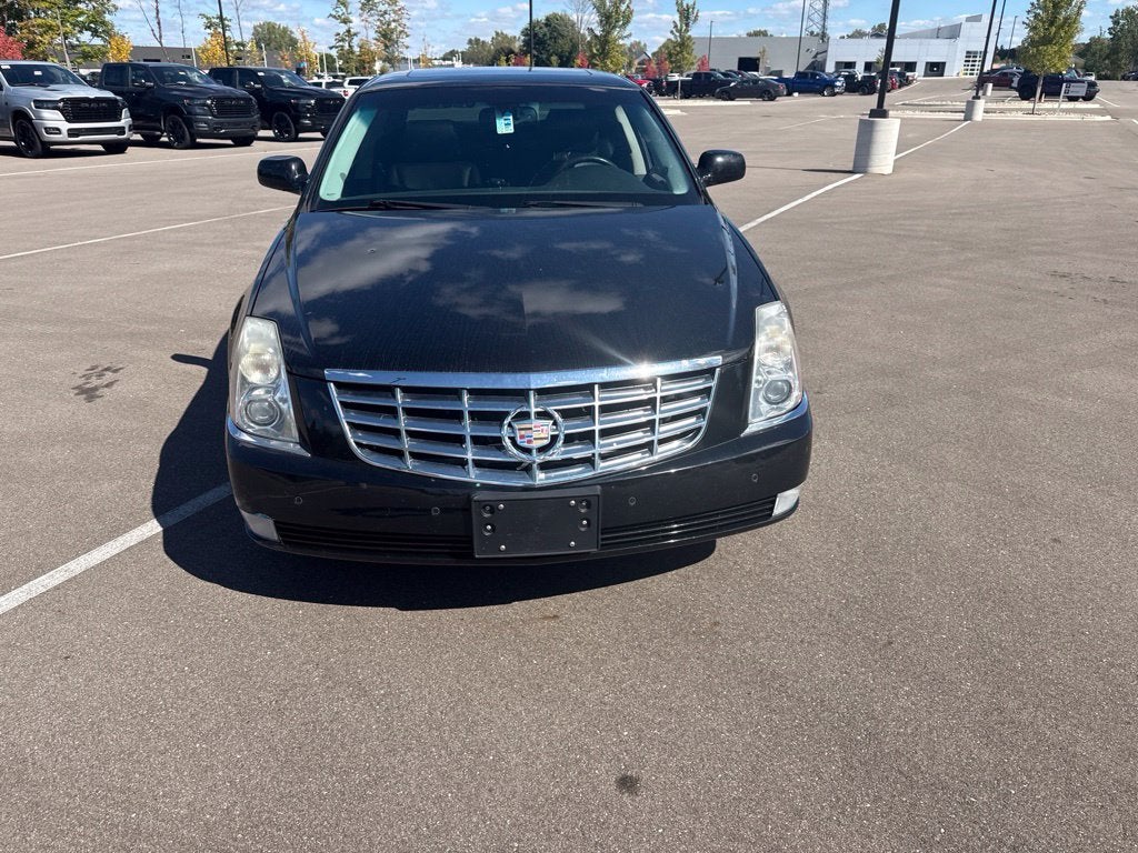 2011 Cadillac DTS Luxury