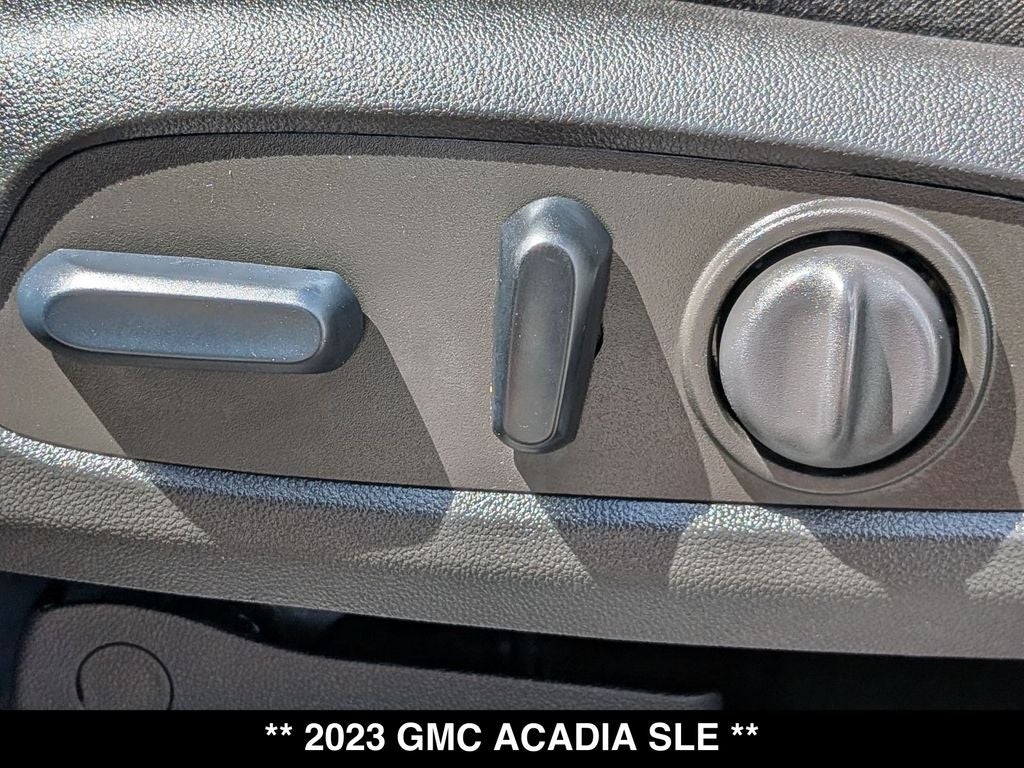 2023 GMC Acadia SLE