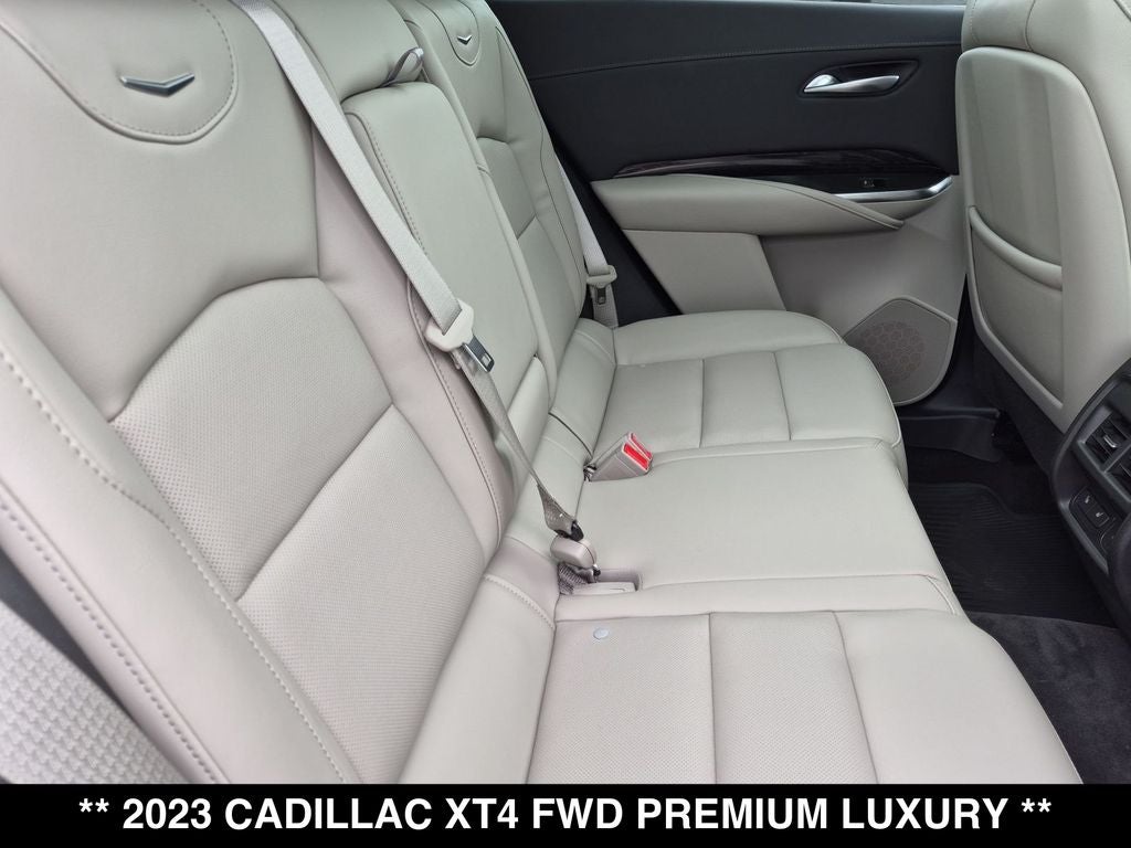 2023 Cadillac XT4 Premium Luxury