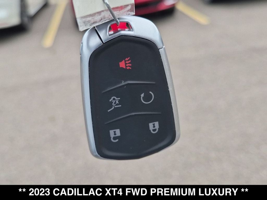 2023 Cadillac XT4 Premium Luxury