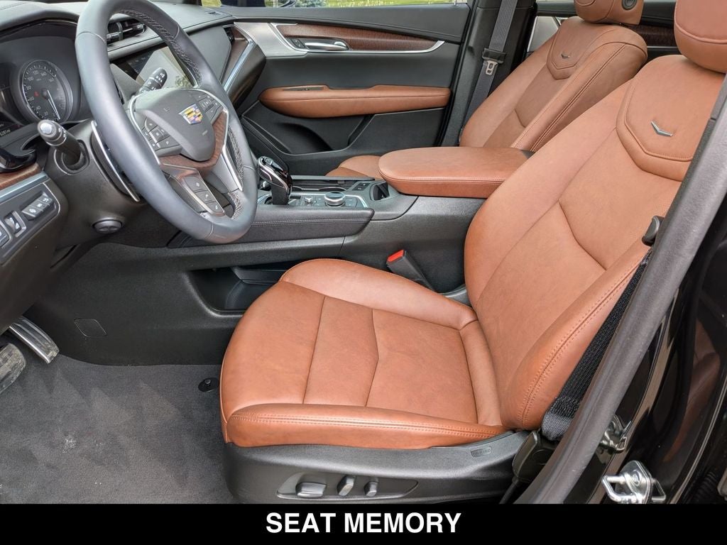 2025 Cadillac XT5 Sport