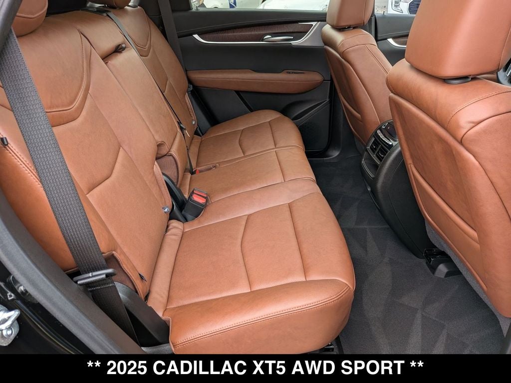 2025 Cadillac XT5 Sport