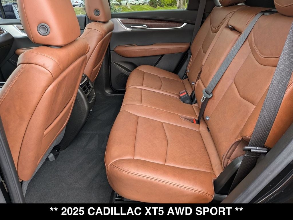 2025 Cadillac XT5 Sport