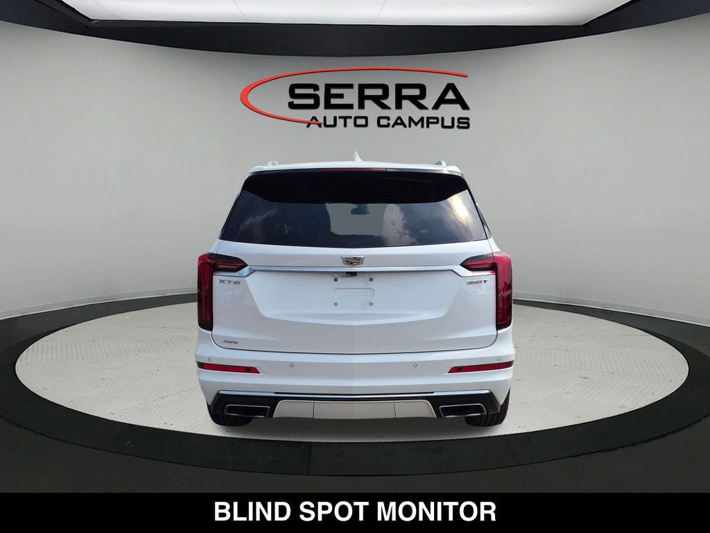 2025 Cadillac XT6 Luxury
