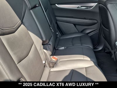 2025 Cadillac XT6 Luxury
