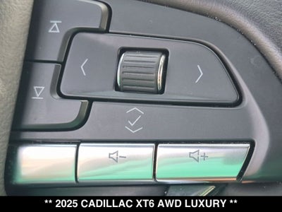 2025 Cadillac XT6 Luxury
