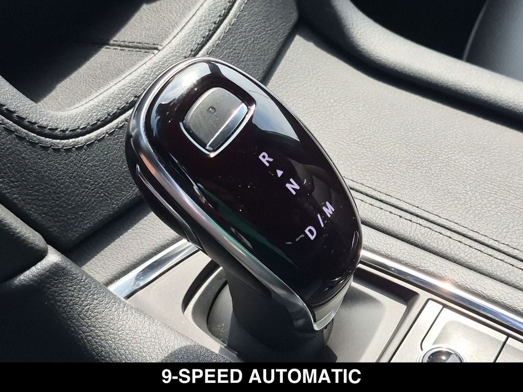 2025 Cadillac XT6 Luxury
