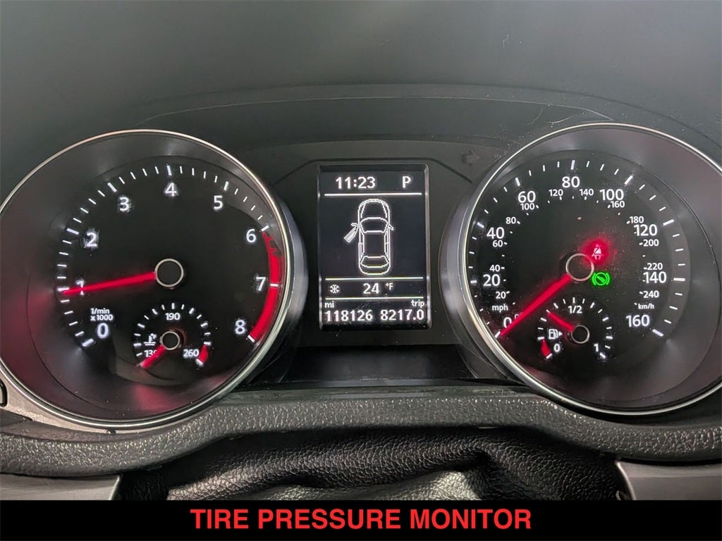 2017 Volkswagen Passat 1.8T R-Line