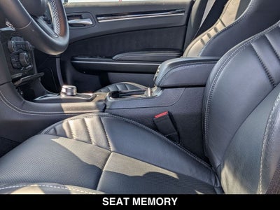 2023 Chrysler 300 C