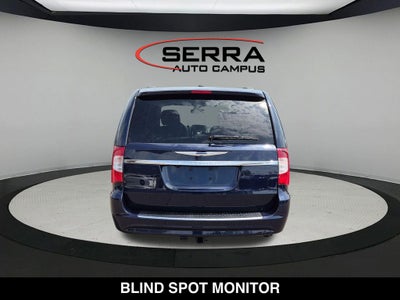 2016 Chrysler Town & Country Touring-L