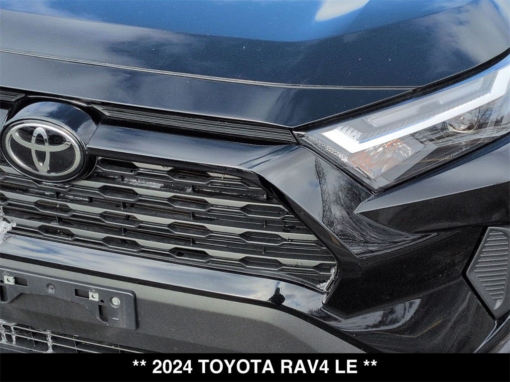 2024 Toyota RAV4 LE