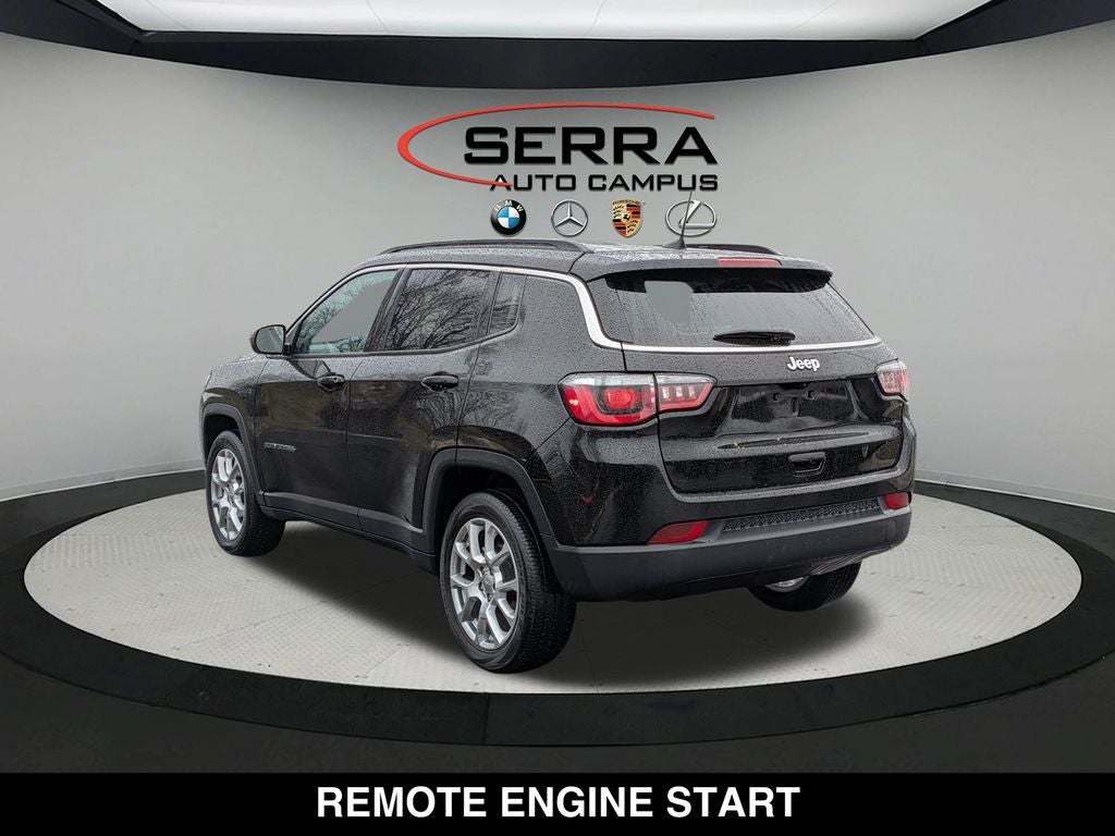 2022 Jeep Compass Latitude Lux