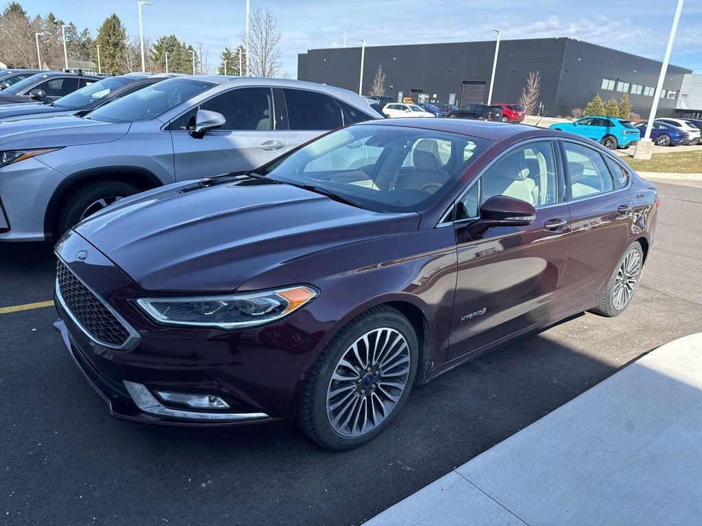 2017 Ford Fusion Platinum's photo