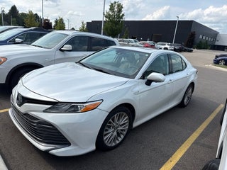 2019 Toyota Camry Hybrid XLE