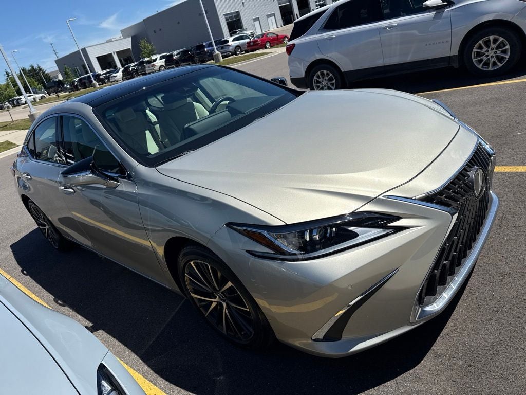 2022 Lexus ES 350