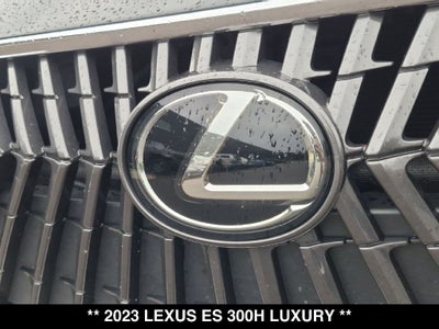 2023 Lexus ES 300h Luxury