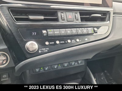 2023 Lexus ES 300h Luxury
