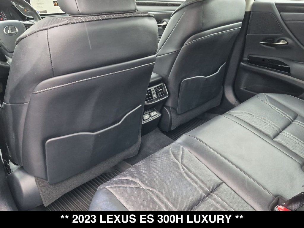 2023 Lexus ES 300h Luxury