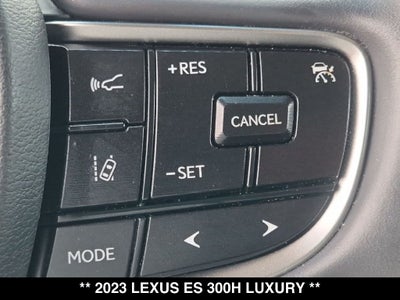 2023 Lexus ES 300h Luxury
