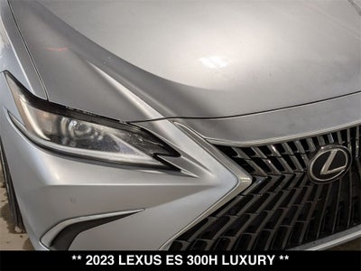 2023 Lexus ES 300h Luxury