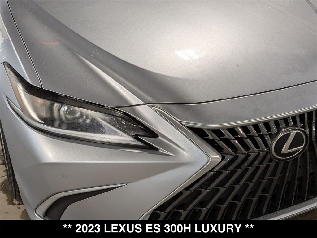 2023 Lexus ES 300h Luxury