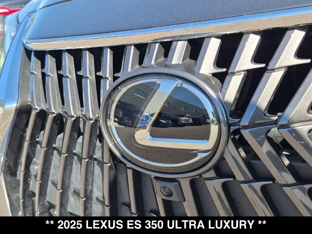2025 Lexus ES ULTRA LUXURY