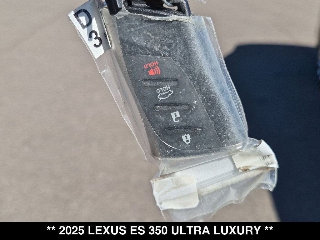 2025 Lexus ES ULTRA LUXURY