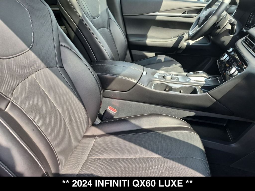 2024 INFINITI QX60 LUXE