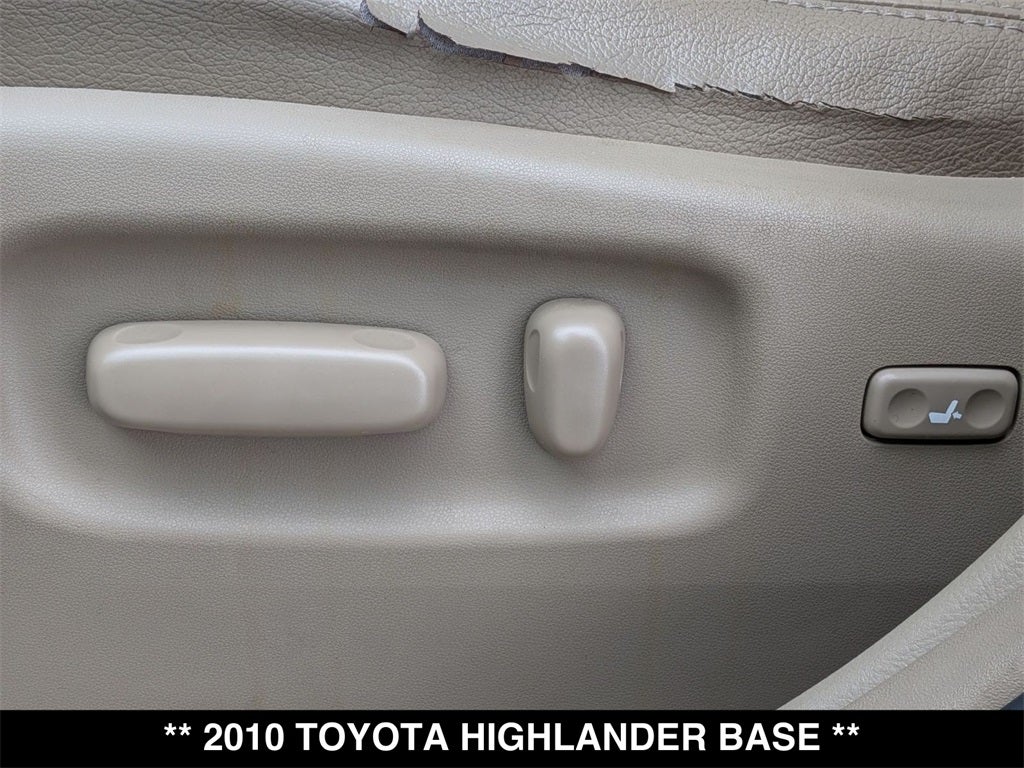 2010 Toyota Highlander Base