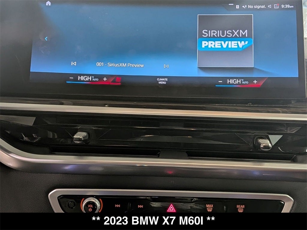 2023 BMW X7 M60i