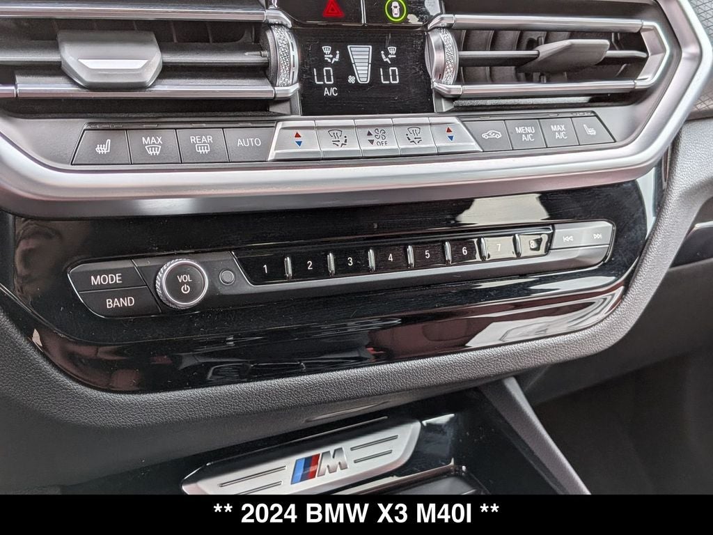 2024 BMW X3 M40i