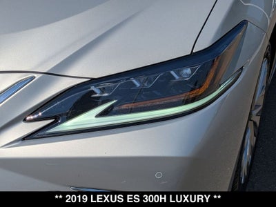 2019 Lexus ES 300h Luxury