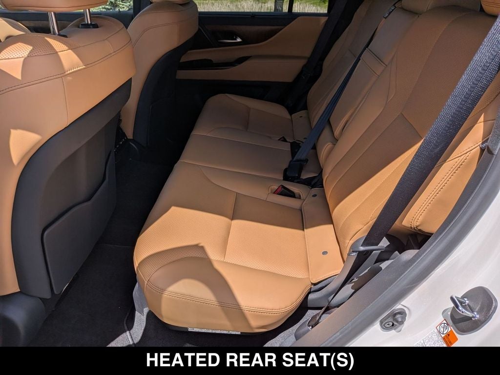 2025 Lexus LX 700h Luxury