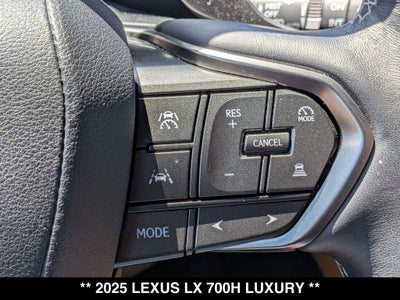 2025 Lexus LX 700h Luxury