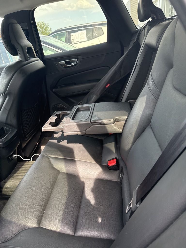 2018 Volvo XC60 T5 Momentum