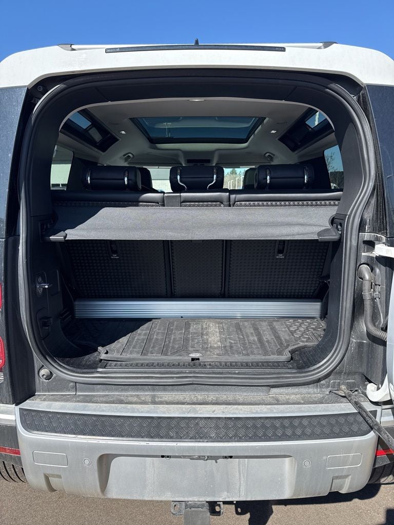 2024 Land Rover Defender 90 S