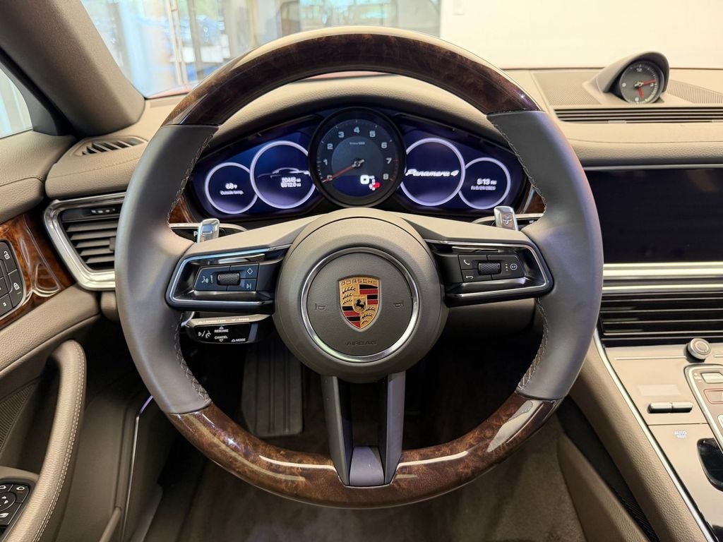 2022 Porsche Panamera 4