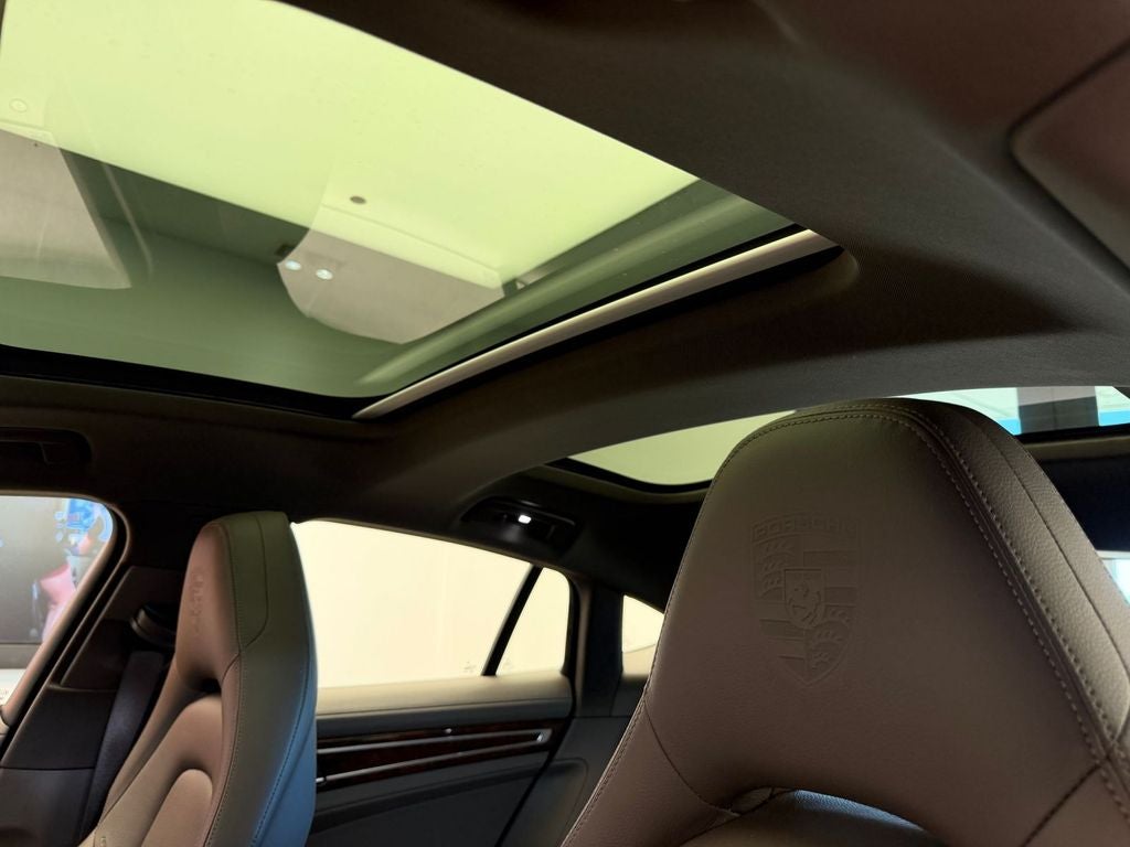2022 Porsche Panamera 4