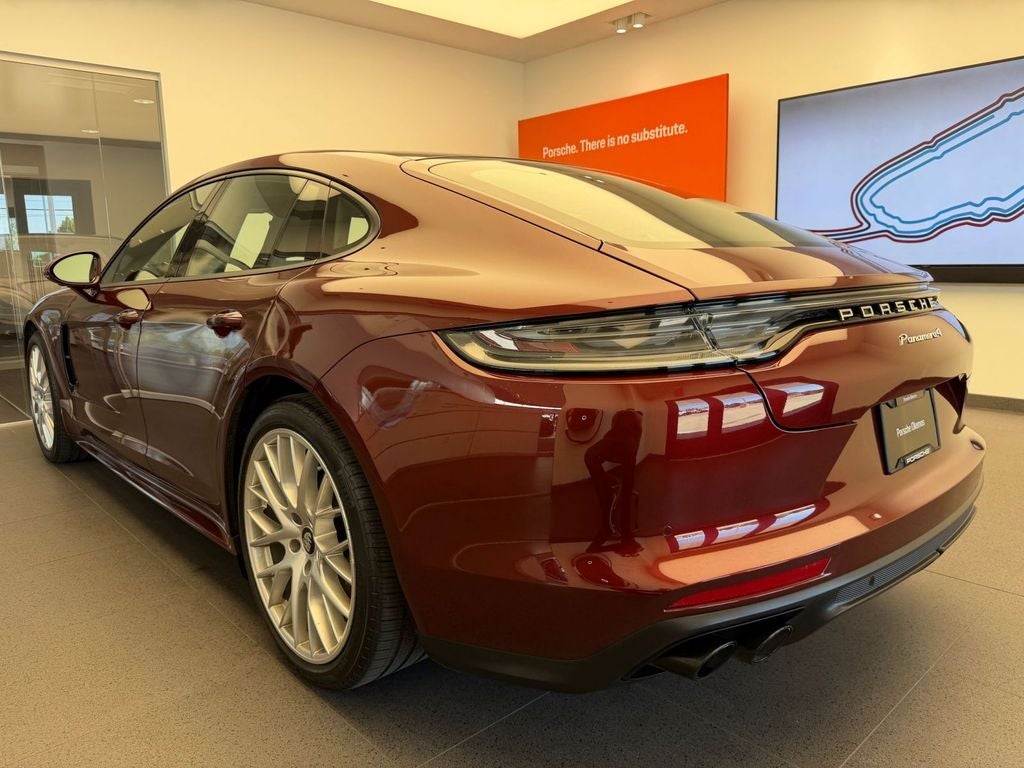 2022 Porsche Panamera 4
