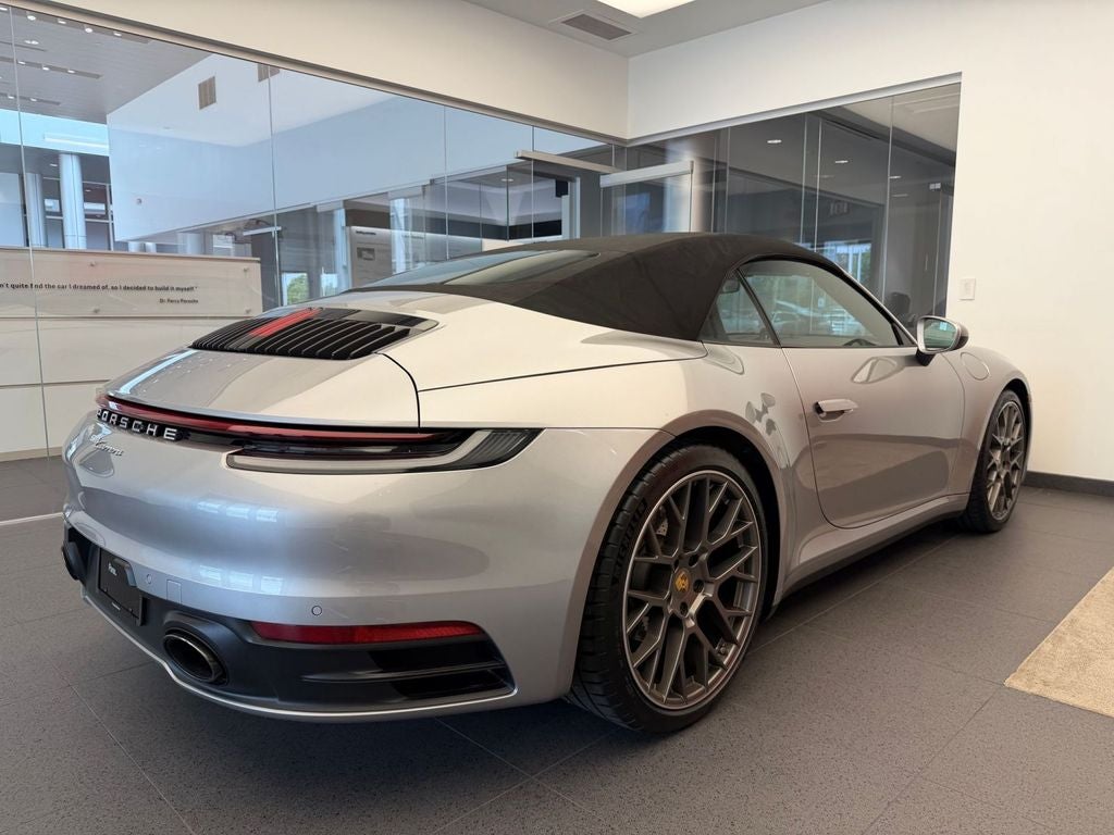 2020 Porsche 911 Carrera