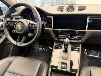 2024 Porsche Macan T