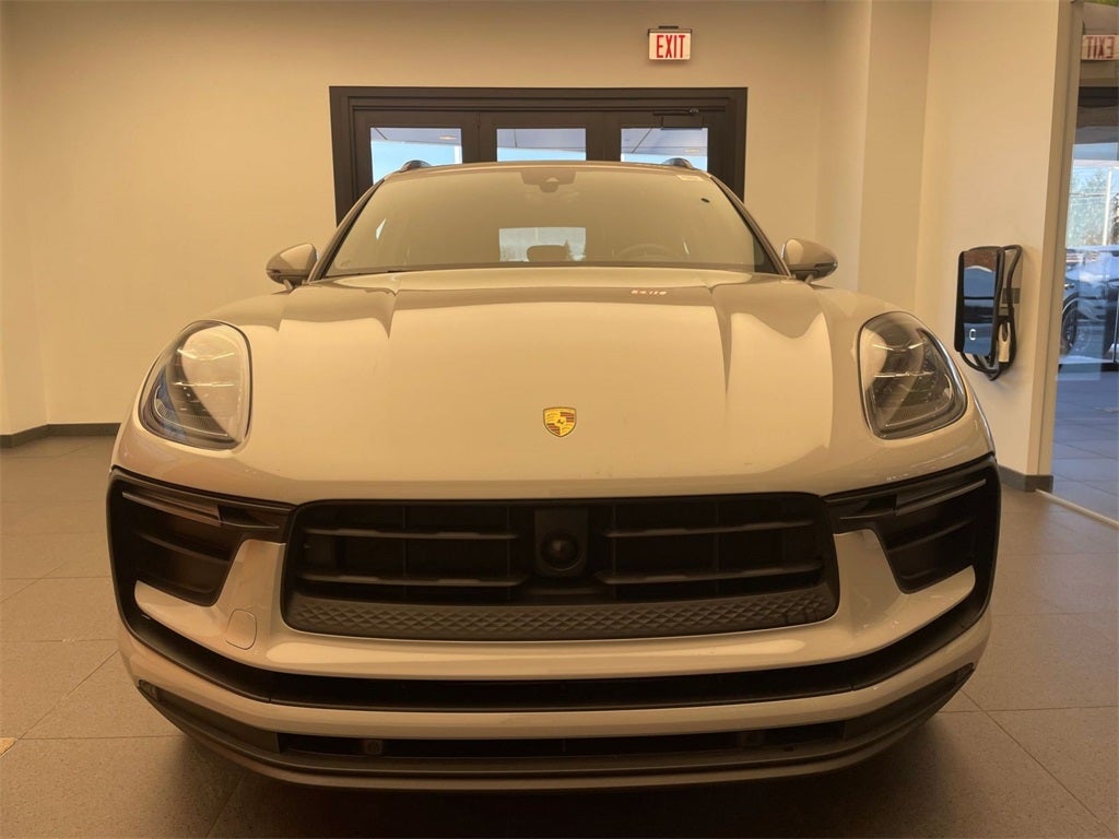 2025 Porsche Macan AWD