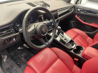 2025 Porsche Macan AWD