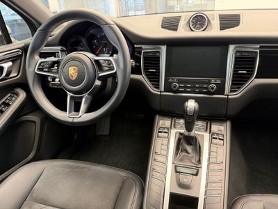 2017 Porsche Macan AWD