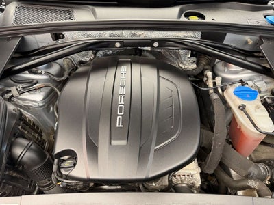 2017 Porsche Macan AWD