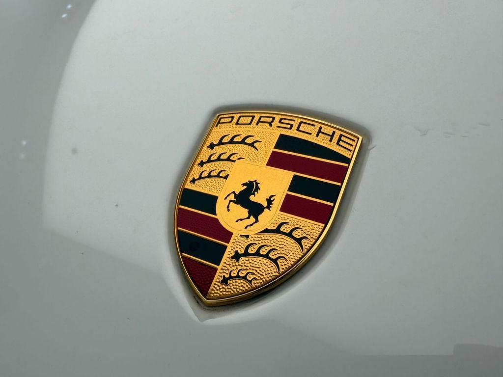 2026 Porsche Macan AWD